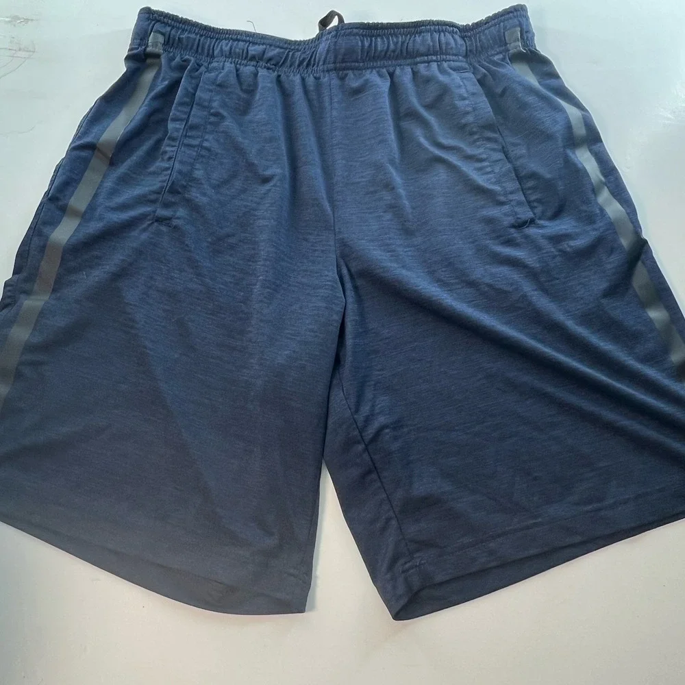 LEG3ND Men's Shorts XL Training Athletic Shorts Large Navy Blue Zipper Pockets - Picture 4 of 12